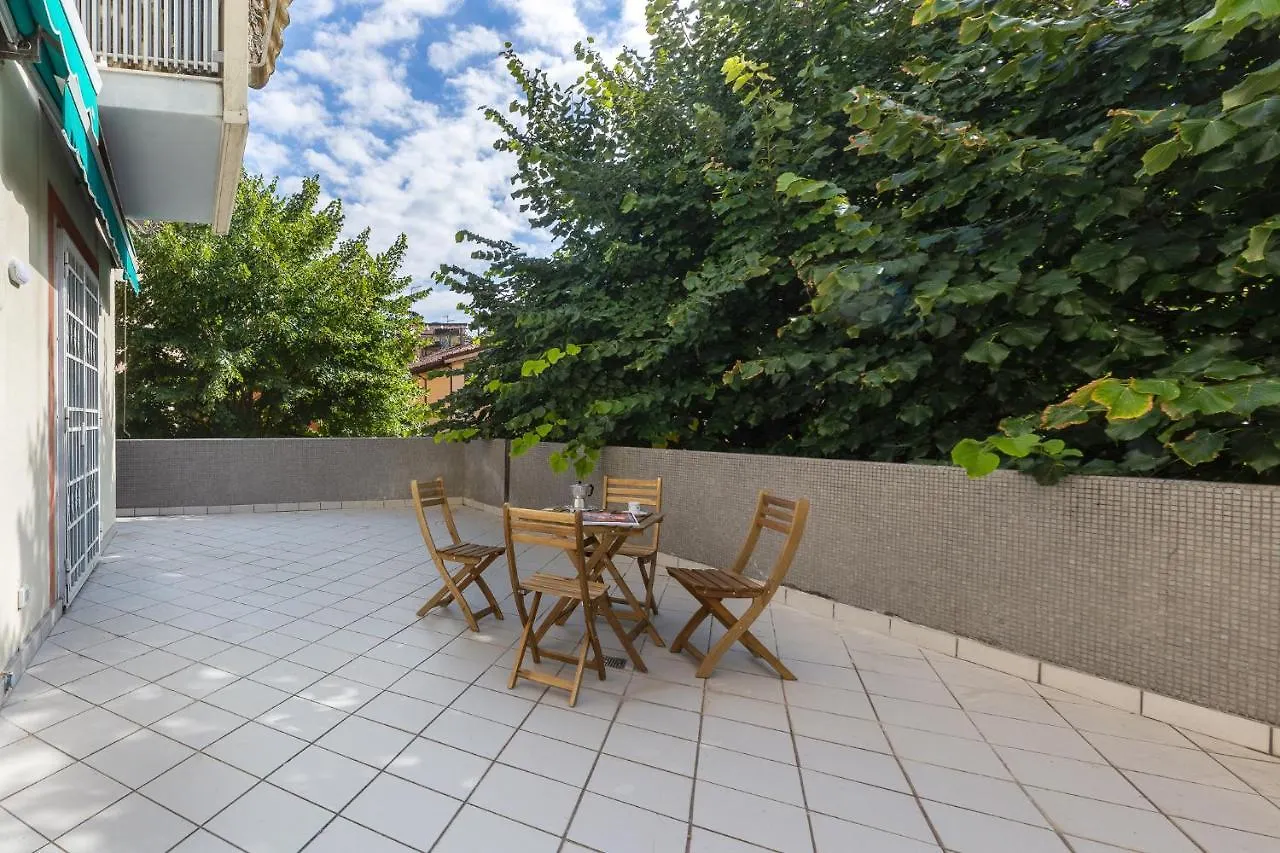 Apt W/Terrace 10 Min Walk From Piazza S.Stefano Bologna Italy