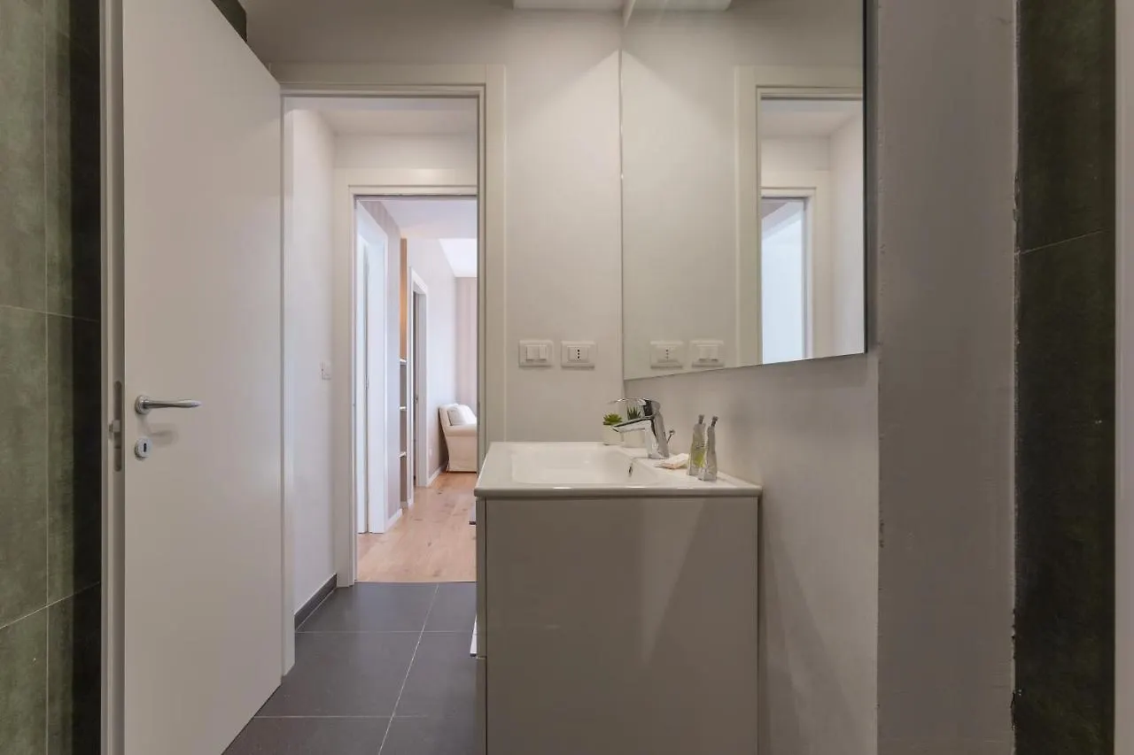 Apt W/Terrace 10 Min Walk From Piazza S.Stefano Bologna 0*,  Italy